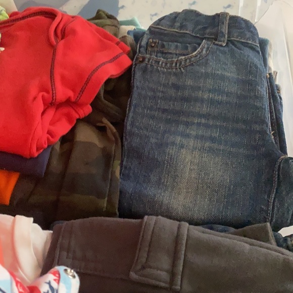 Mystery bag of boy clothes. - Picture 3 of 3